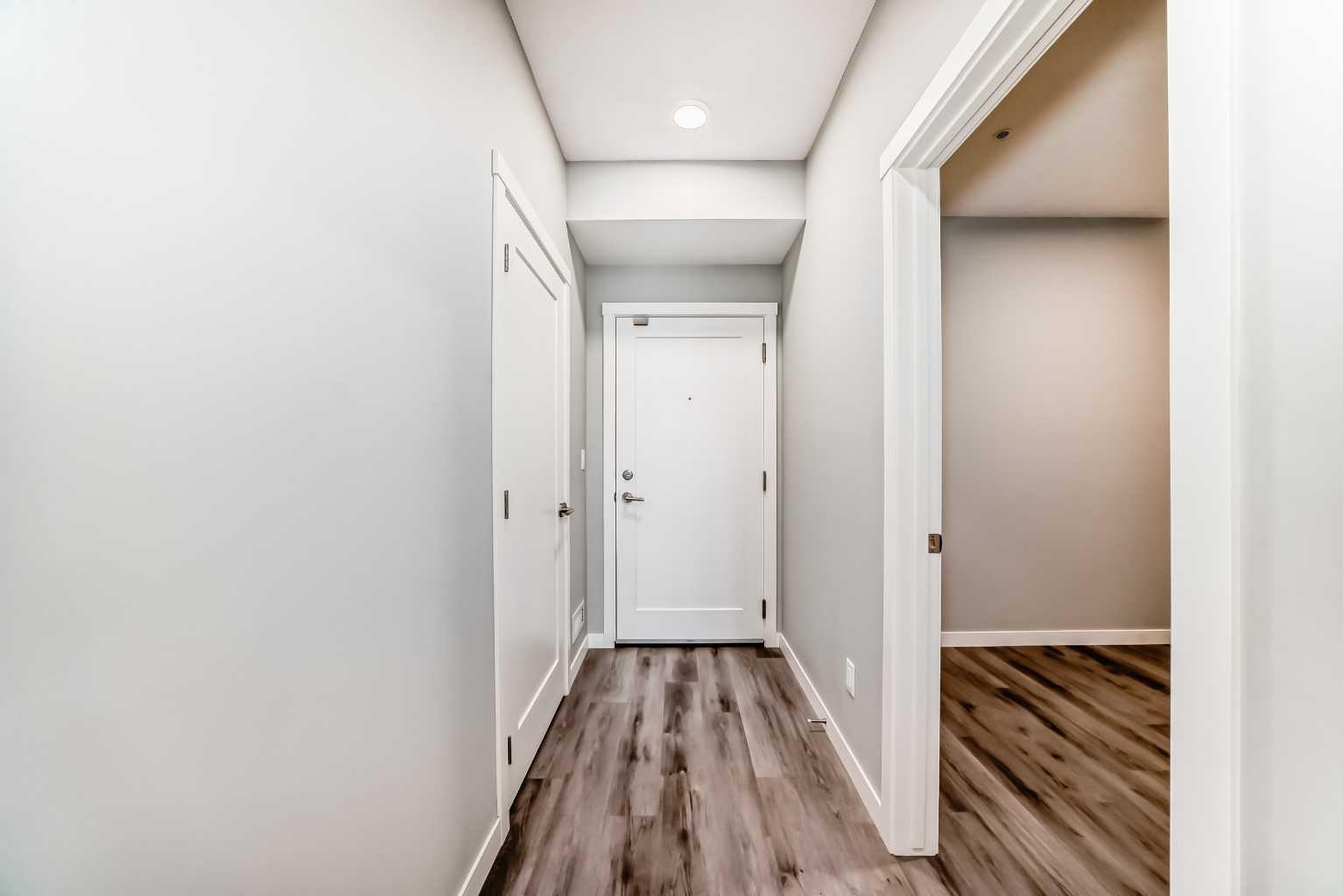 403, 200 Shawnee Square SW