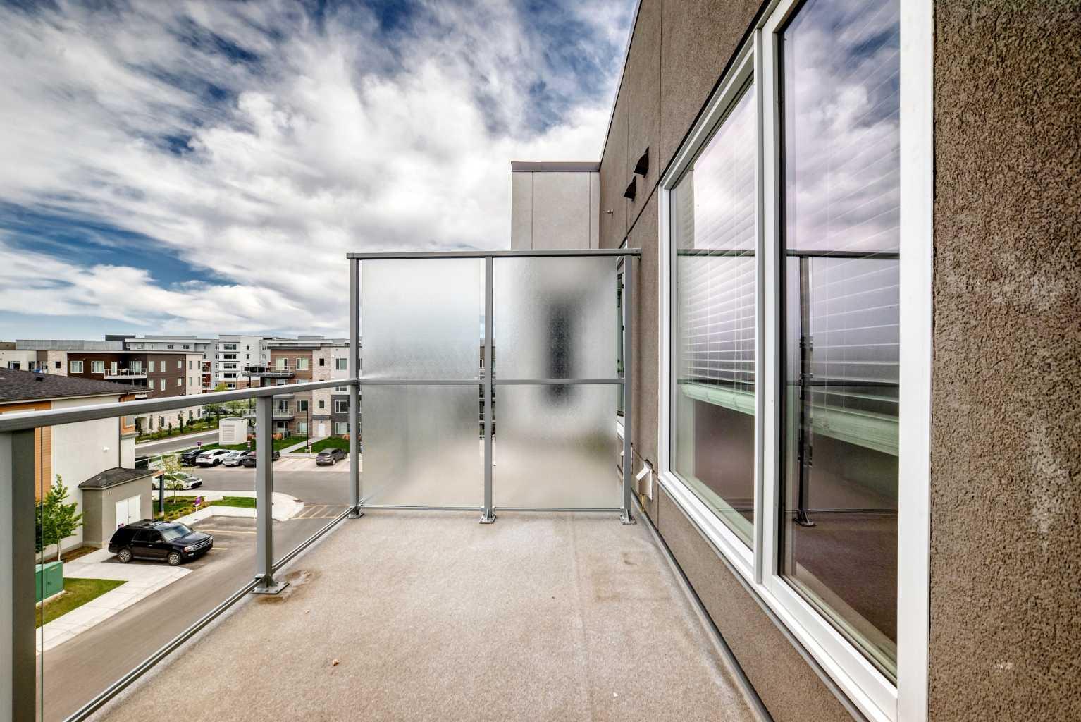 403, 200 Shawnee Square SW