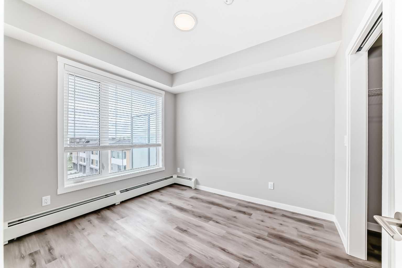 403, 200 Shawnee Square SW