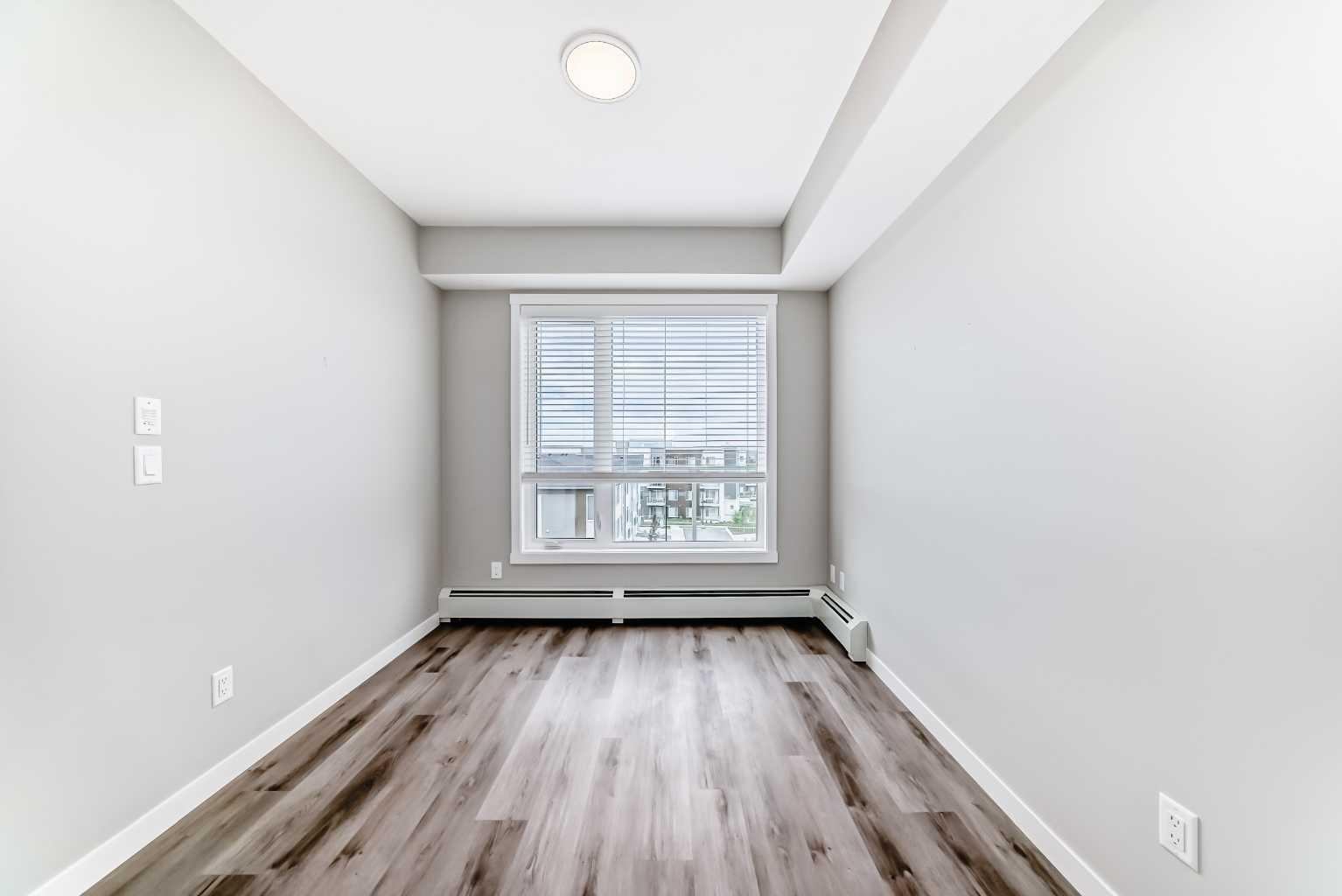 403, 200 Shawnee Square SW