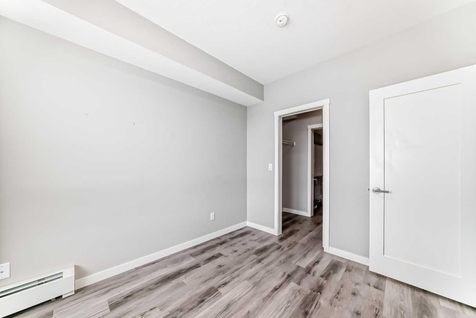 403, 200 Shawnee Square SW
