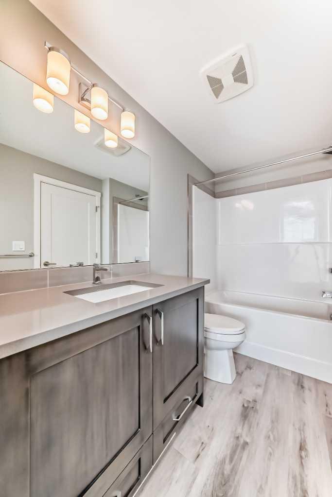 403, 200 Shawnee Square SW