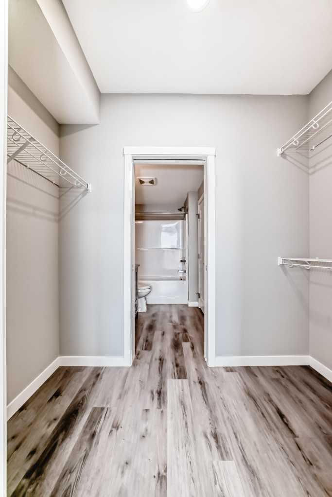 403, 200 Shawnee Square SW