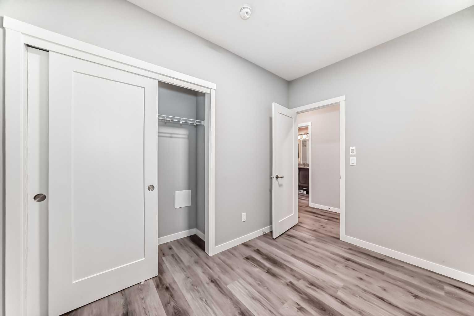 403, 200 Shawnee Square SW