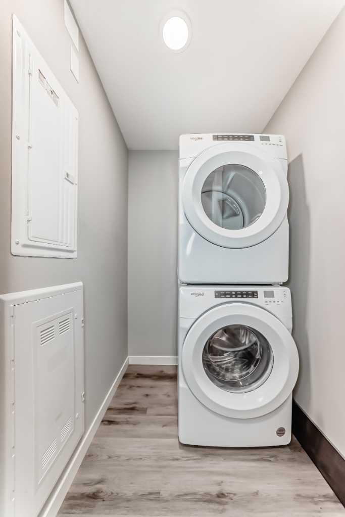 403, 200 Shawnee Square SW