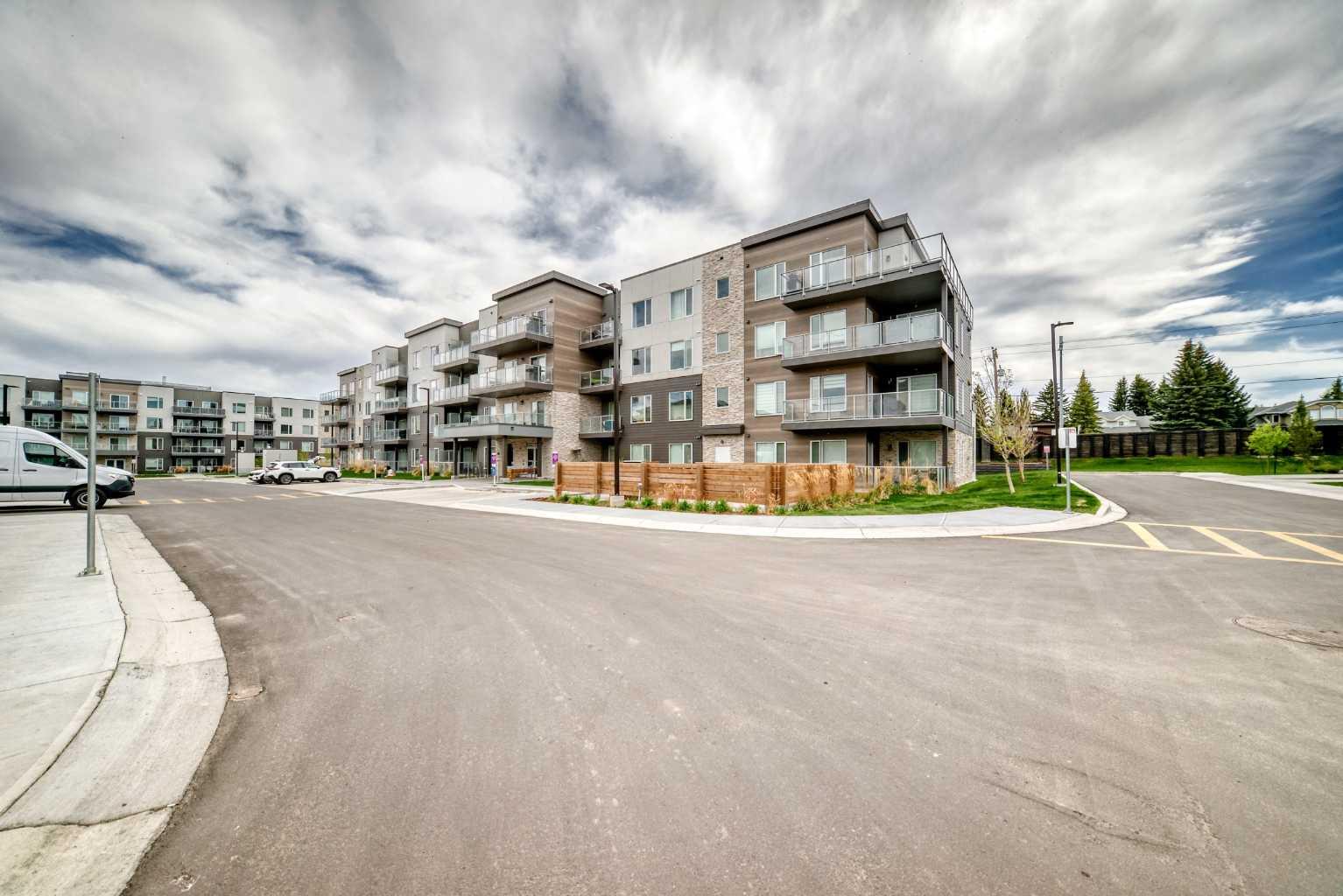 403, 200 Shawnee Square SW