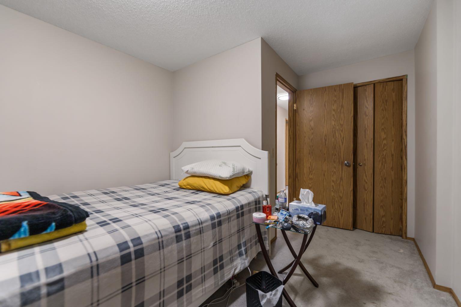 215 Carmel Close NE