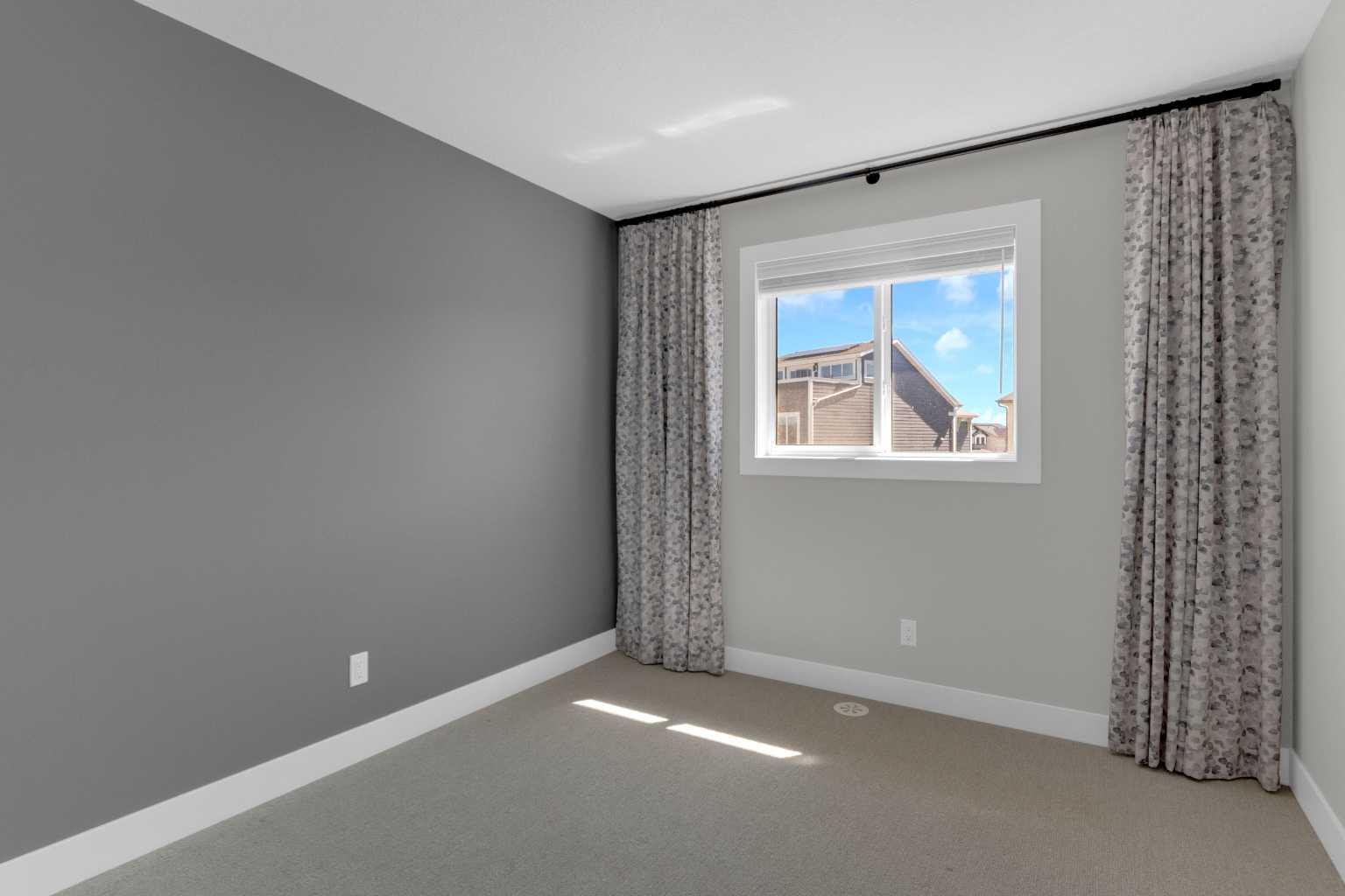 86 Magnolia Street SE