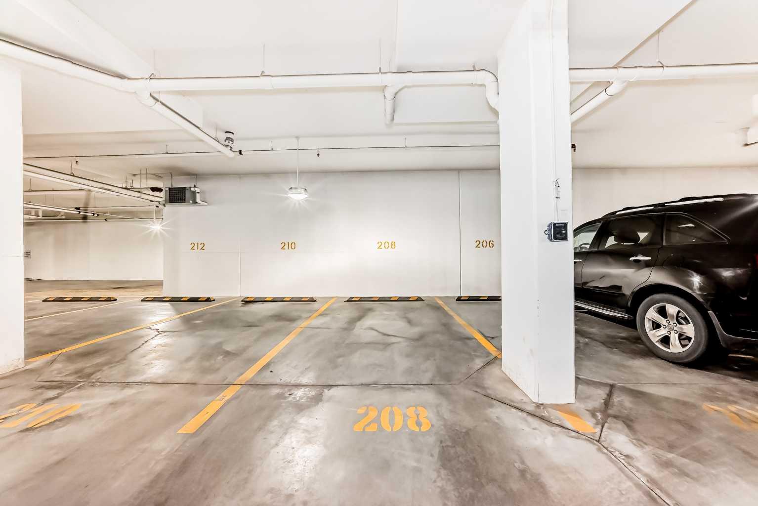 208, 383 Smith Street NW