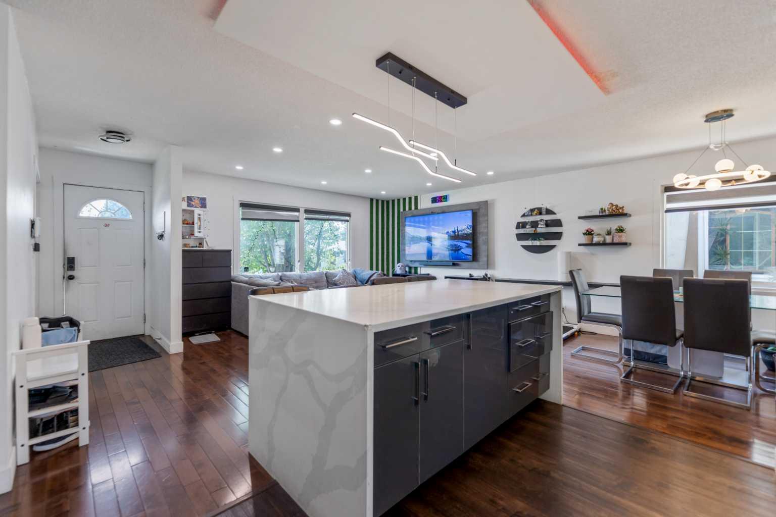 4140 Maryvale Drive NE