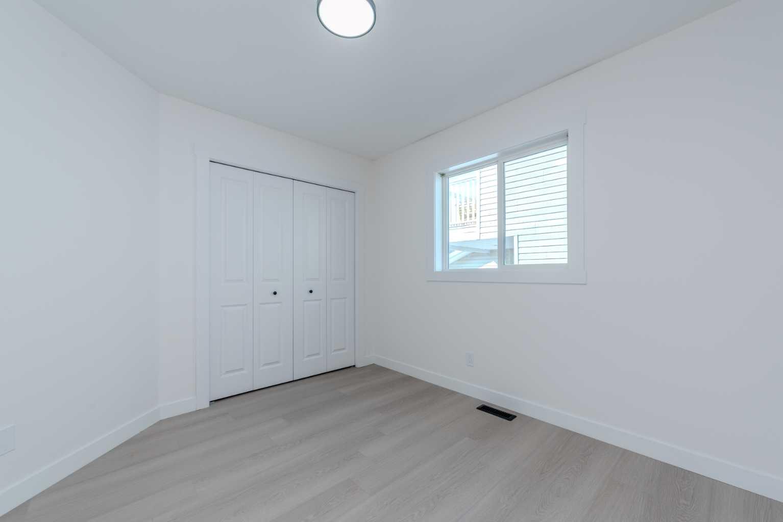 93 Coral Reef Crescent NE