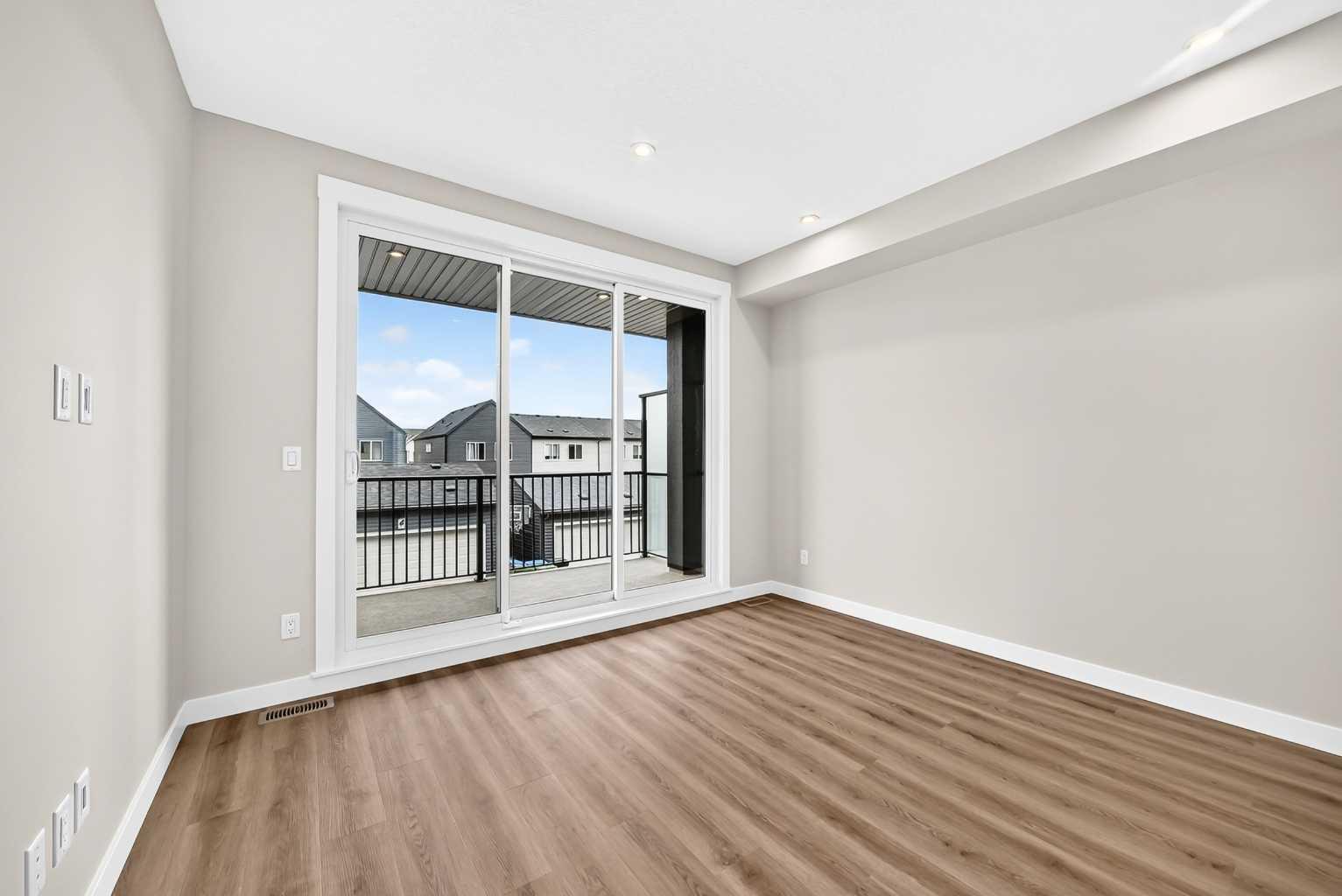 605, 199 Sage Hill Heights NW