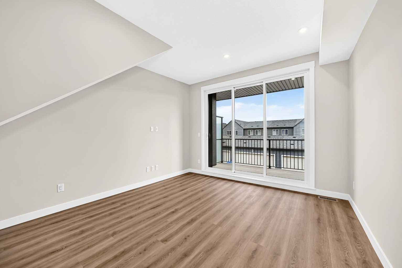 605, 199 Sage Hill Heights NW