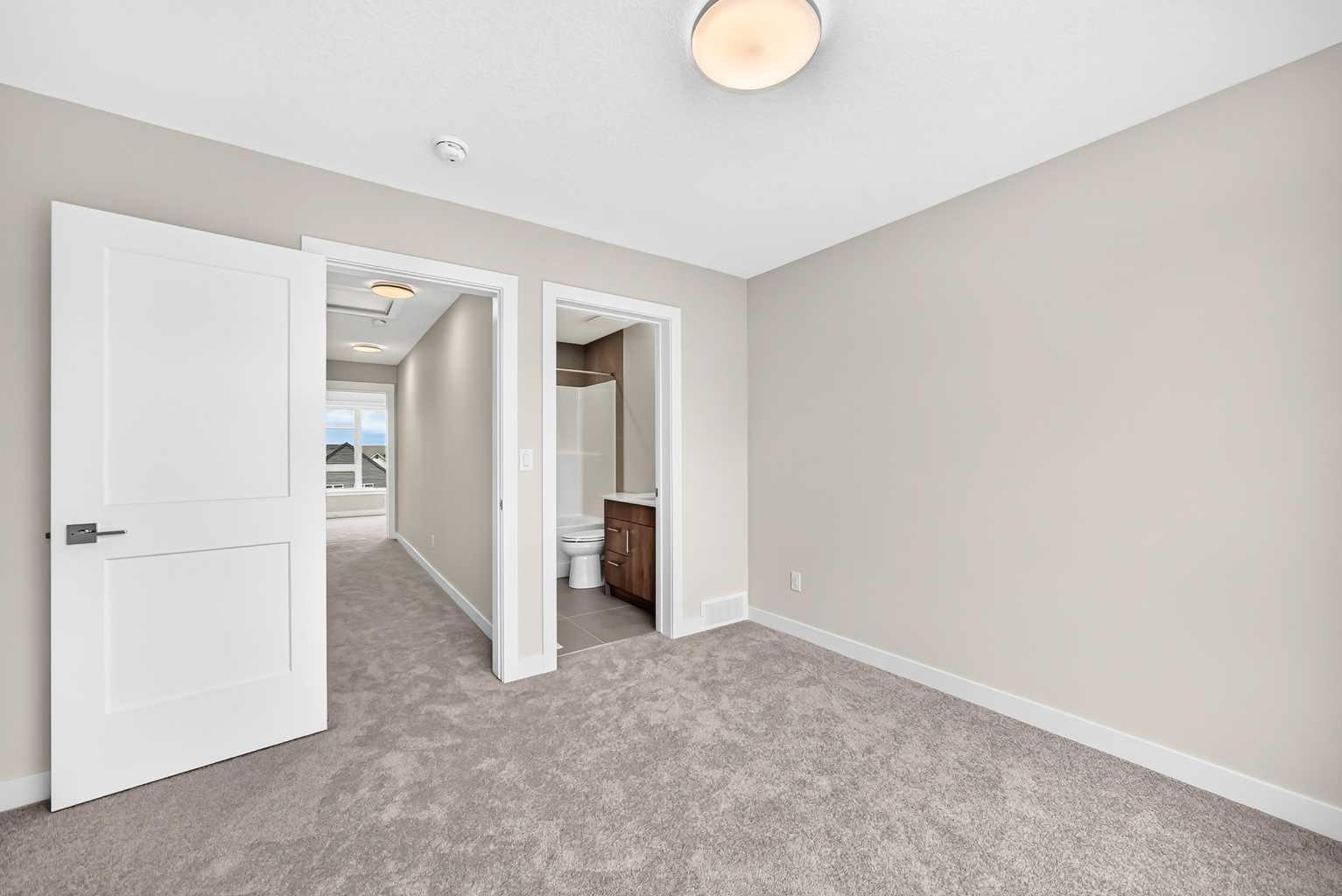 605, 199 Sage Hill Heights NW