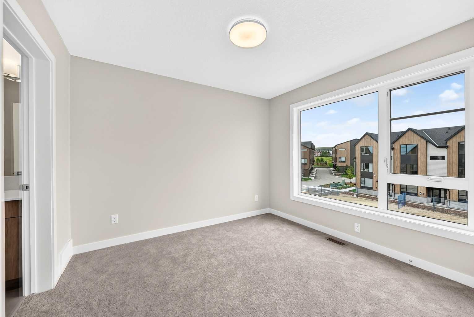 605, 199 Sage Hill Heights NW