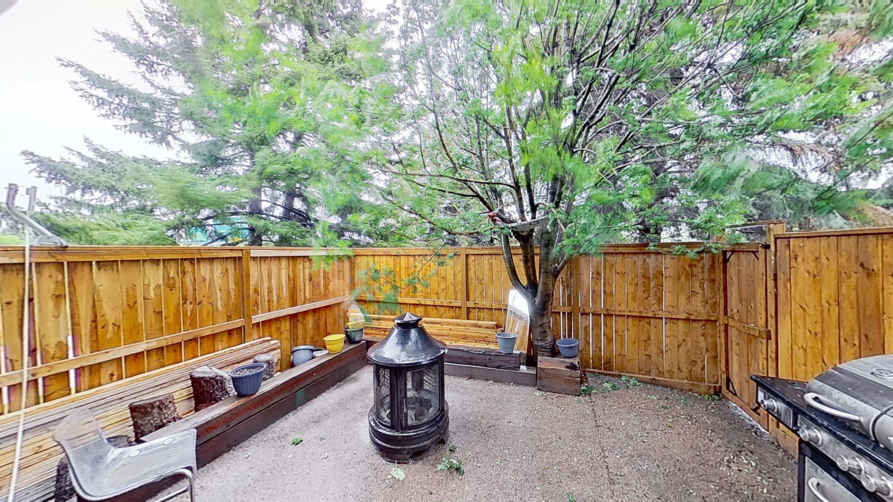 101, 1305 Glenmore Trail 
