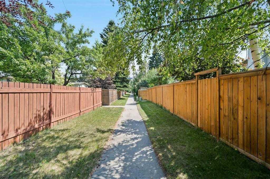 5632 Dalhousie Drive NW