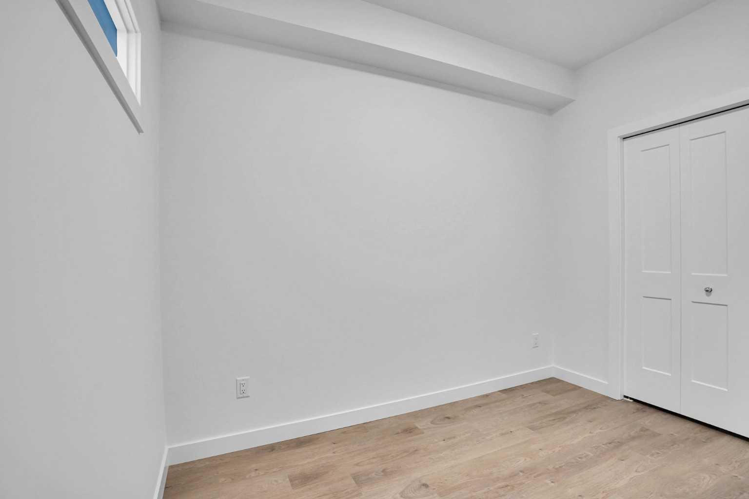 3302`, 3700 Seton Avenue SE