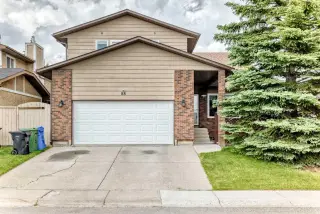 88 Castlefall Way NE
