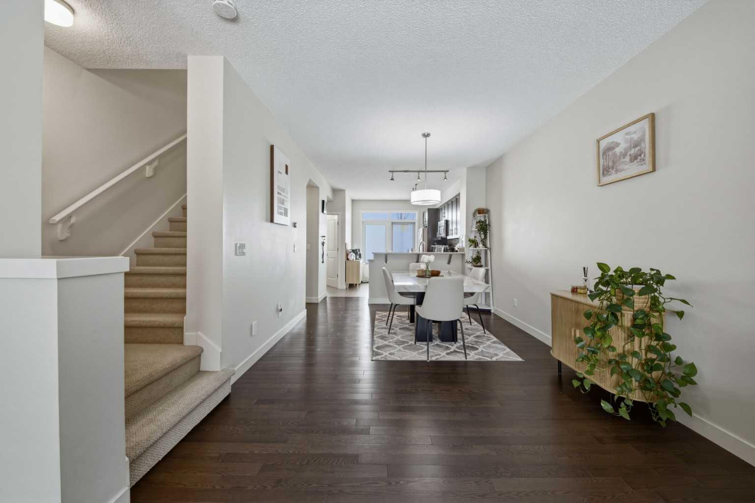 214 Nolanfield Villas NW