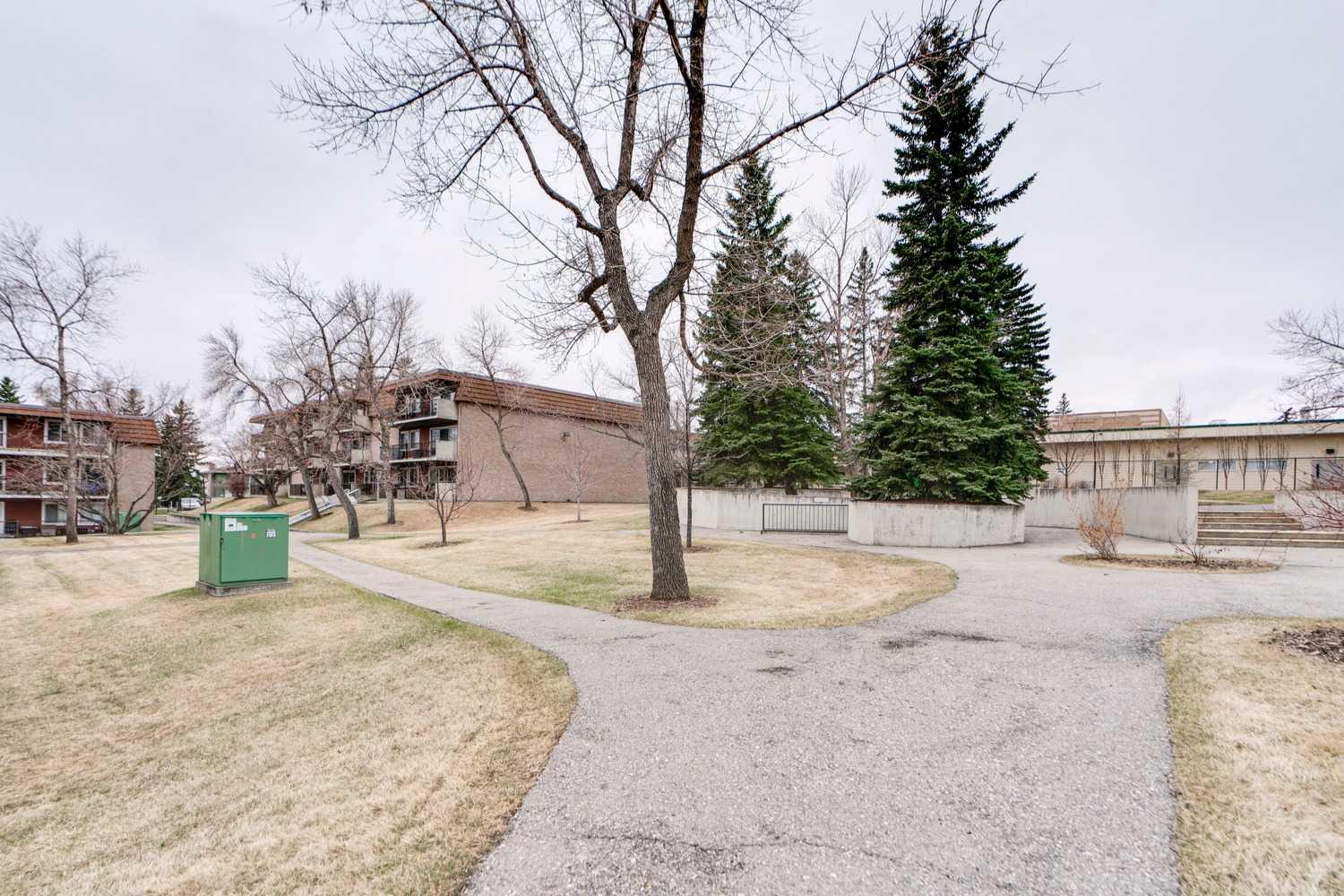 11A, 231 Heritage Drive SE