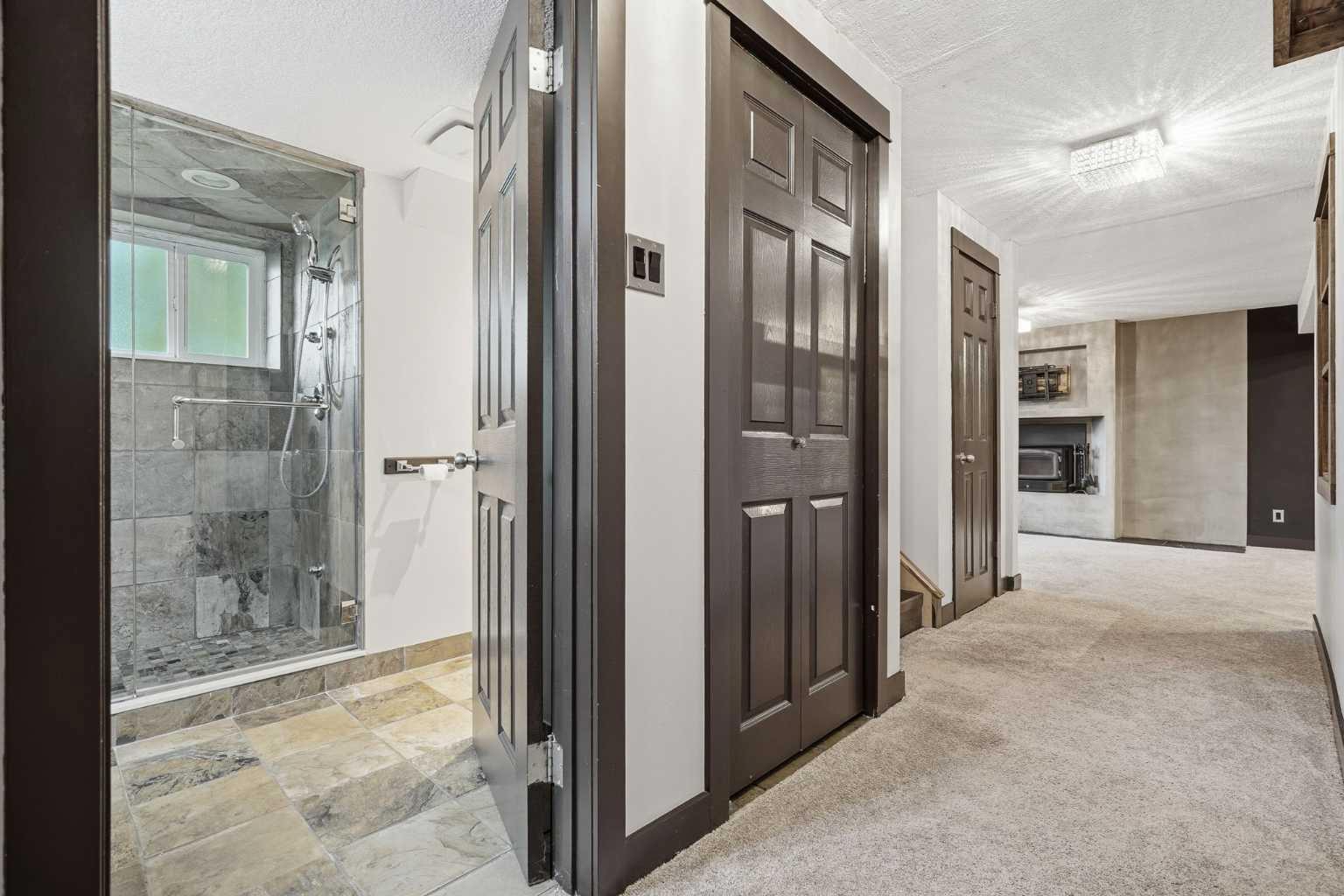 316 Canniff Place SW