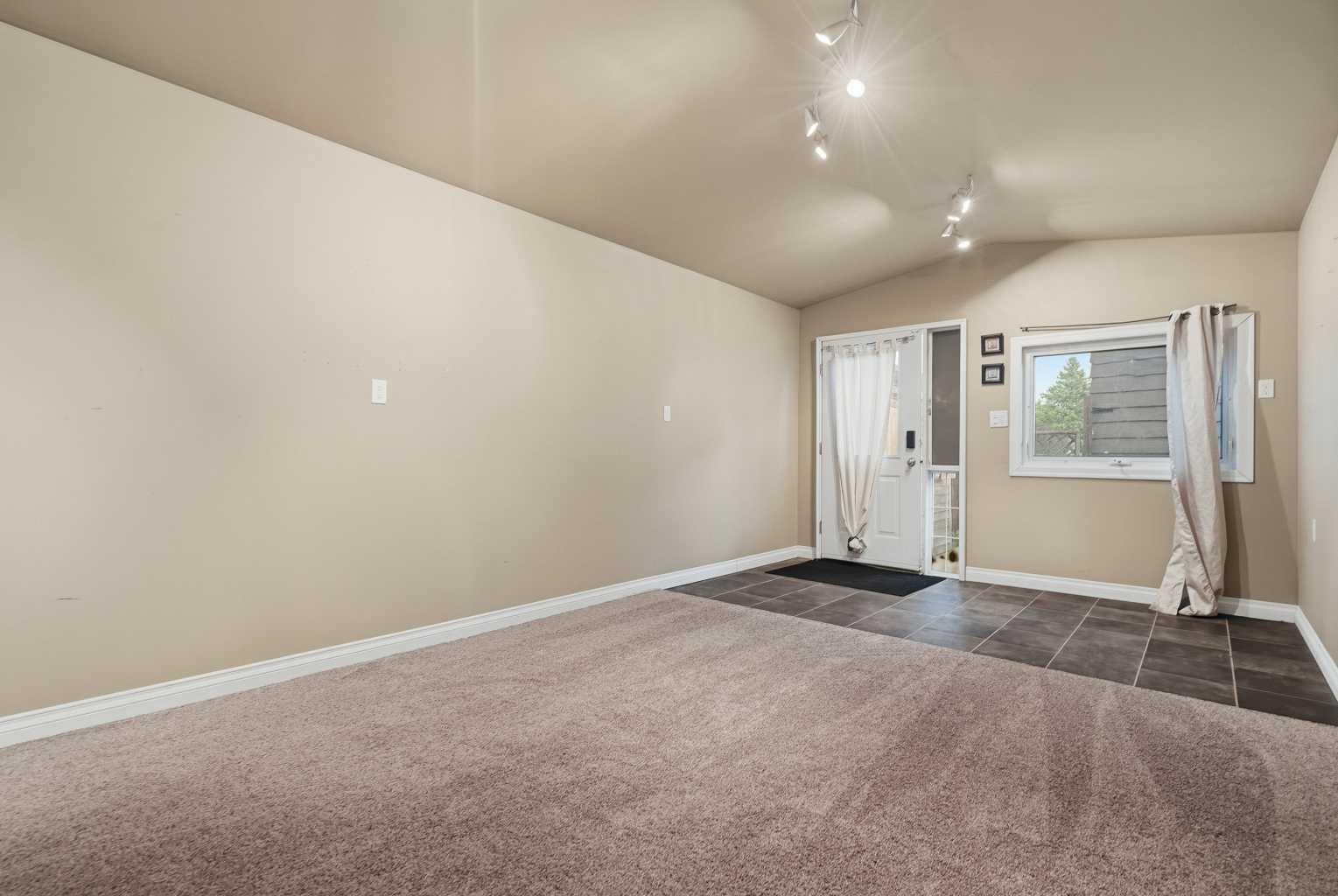 316 Canniff Place SW