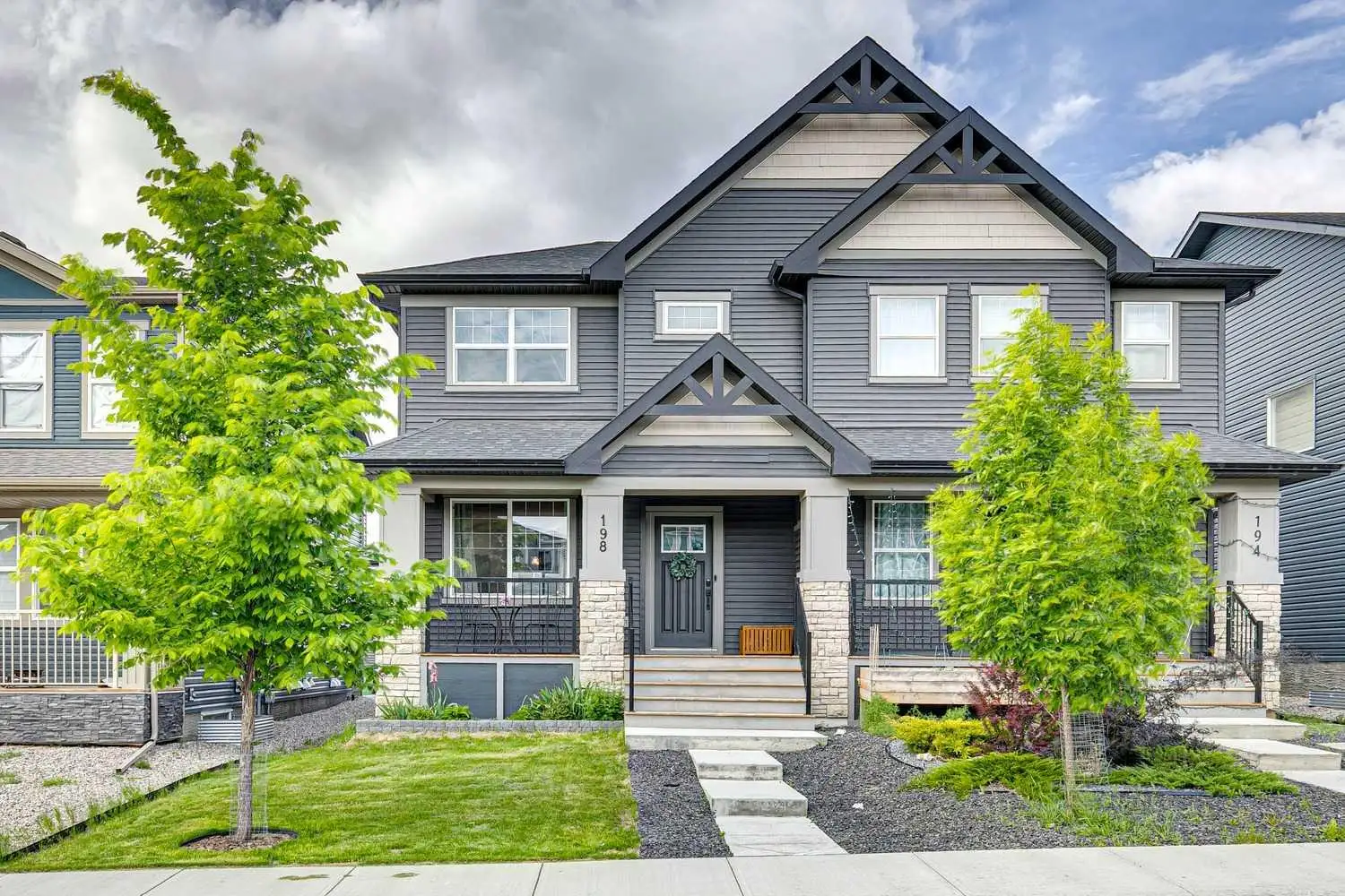 198 Legacy Reach Crescent SE