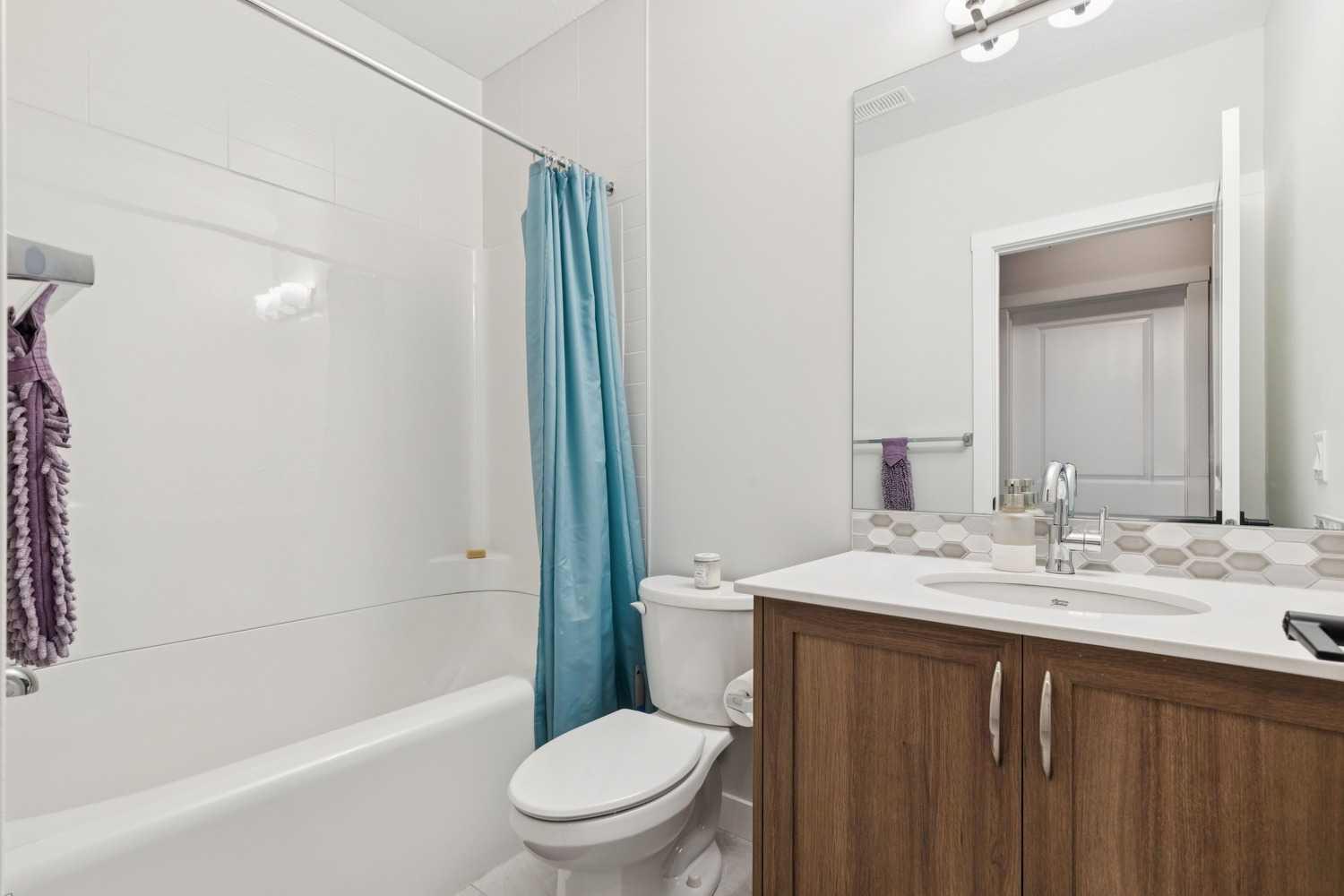 198 Legacy Reach Crescent SE