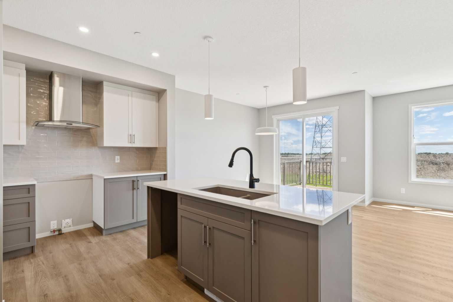 386 Hotchkiss Manor SE