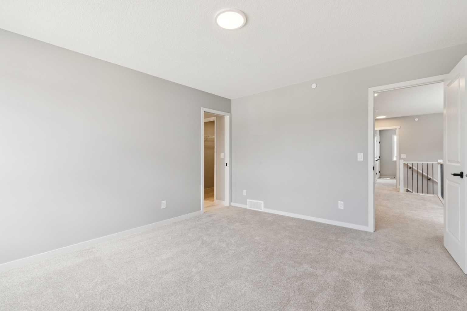 386 Hotchkiss Manor SE