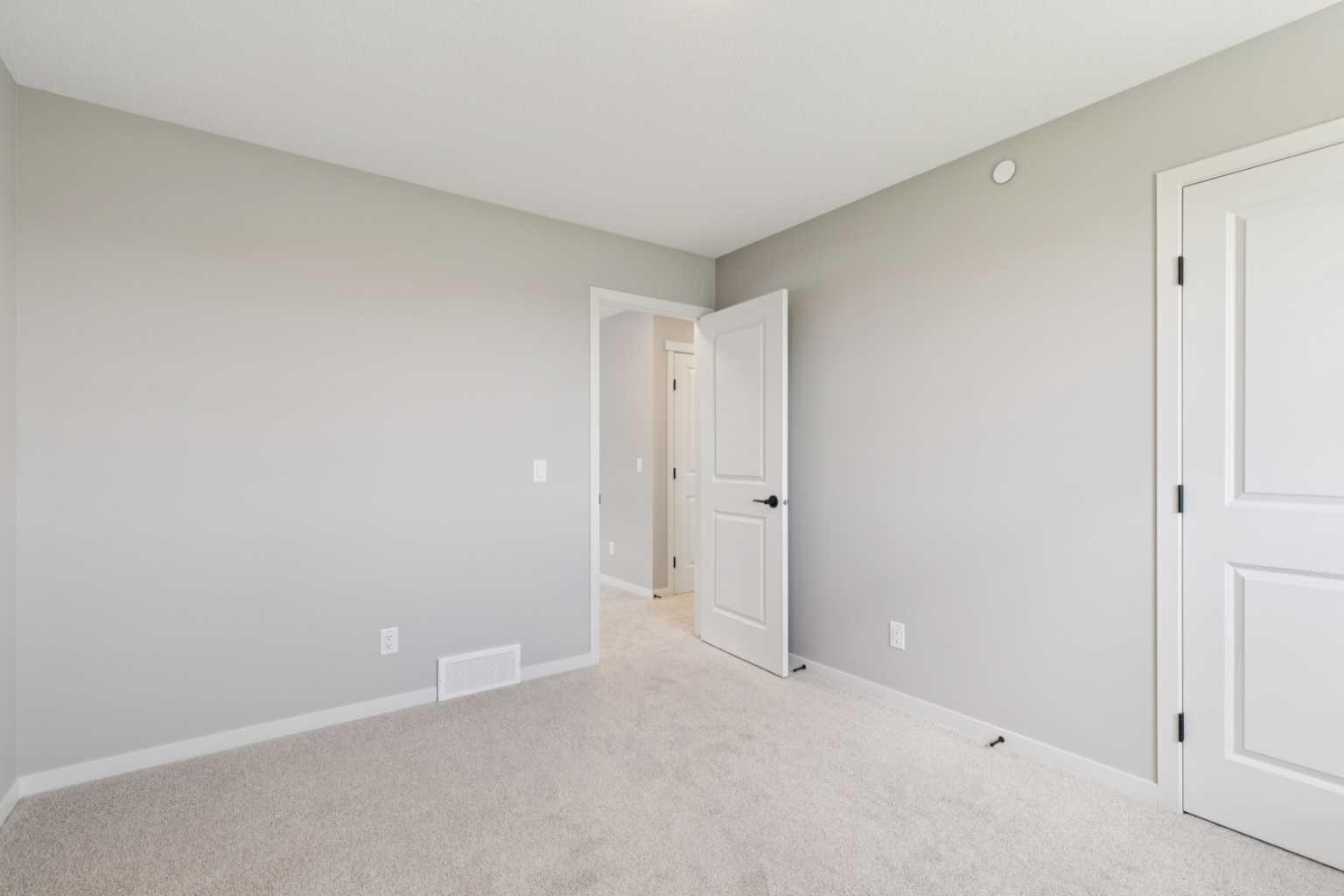 386 Hotchkiss Manor SE
