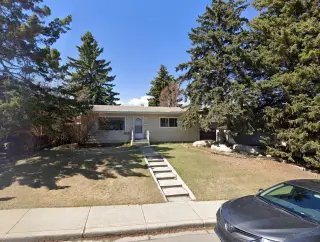 1443 44 Street SW