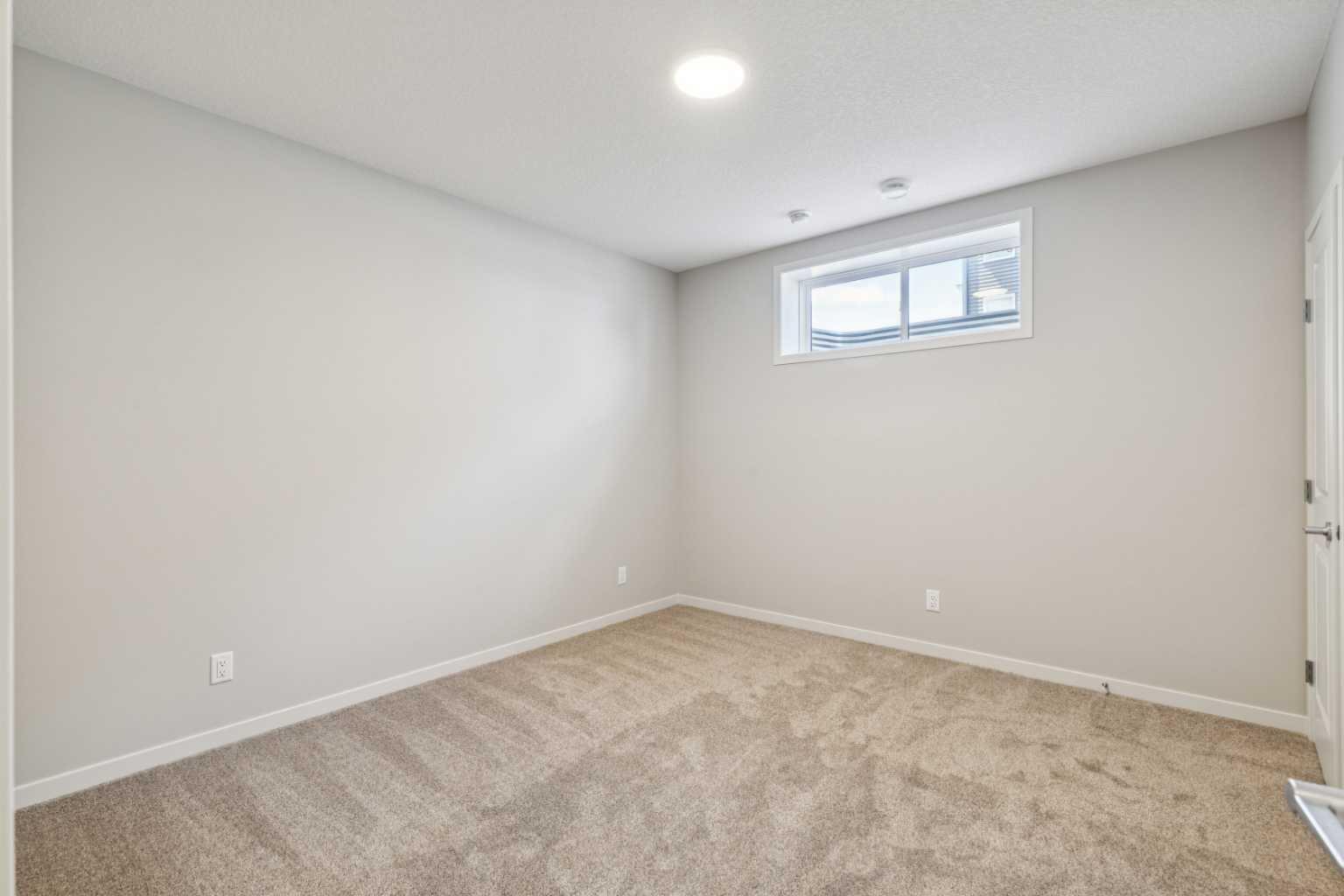 31 Hotchkiss Avenue SE