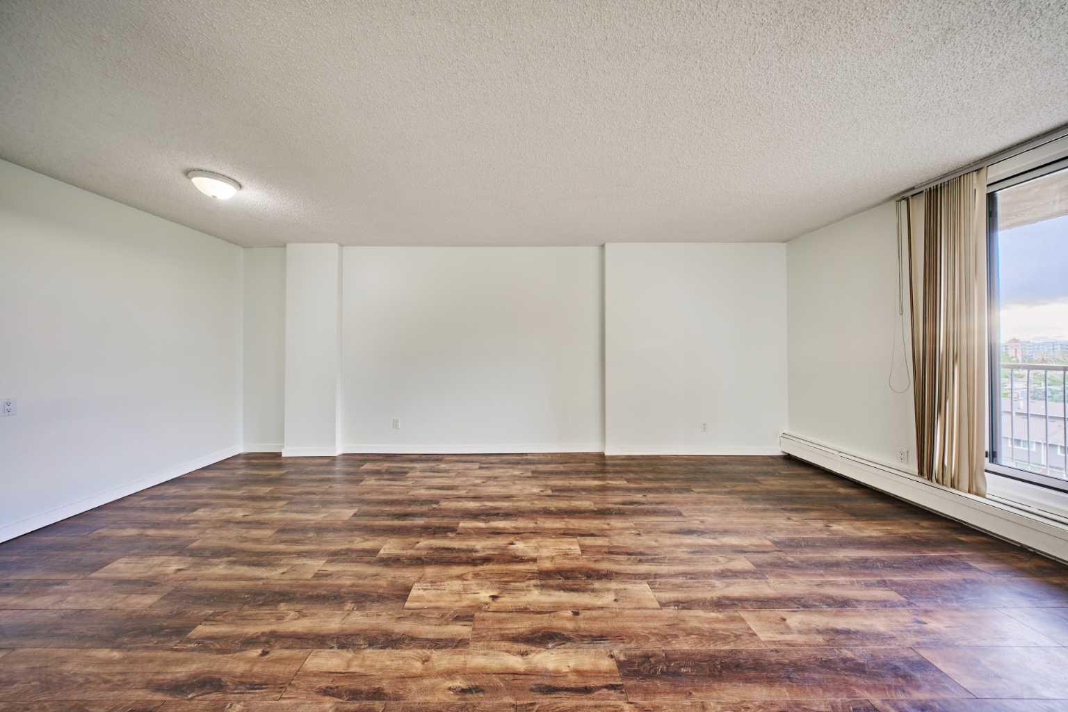 711, 4944 dalton Drive NW
