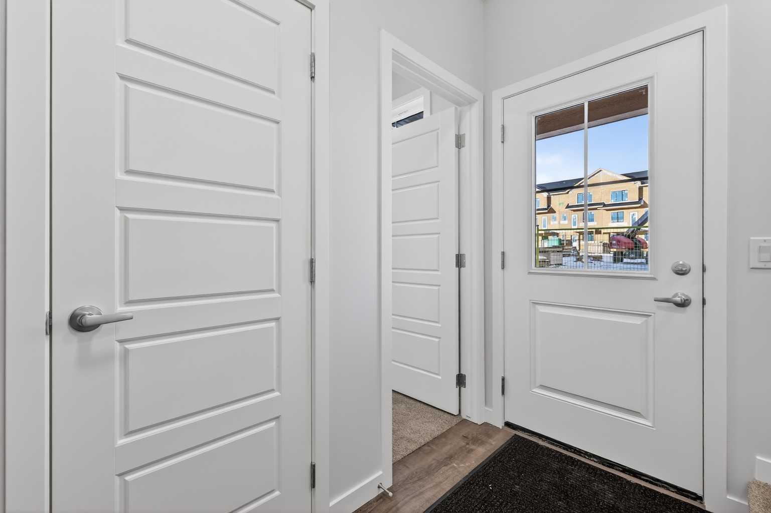 172 Hotchkiss Common SE