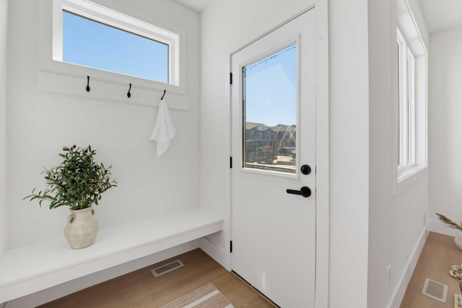 2437 Creeker Lane 