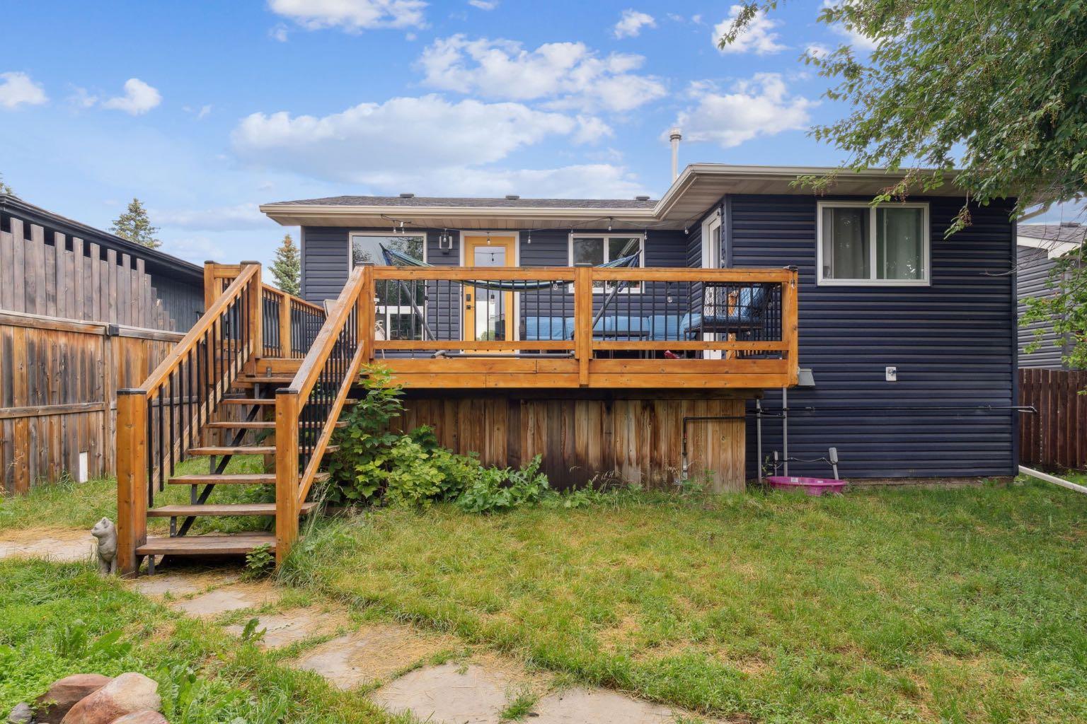 147 Falchurch Crescent NE