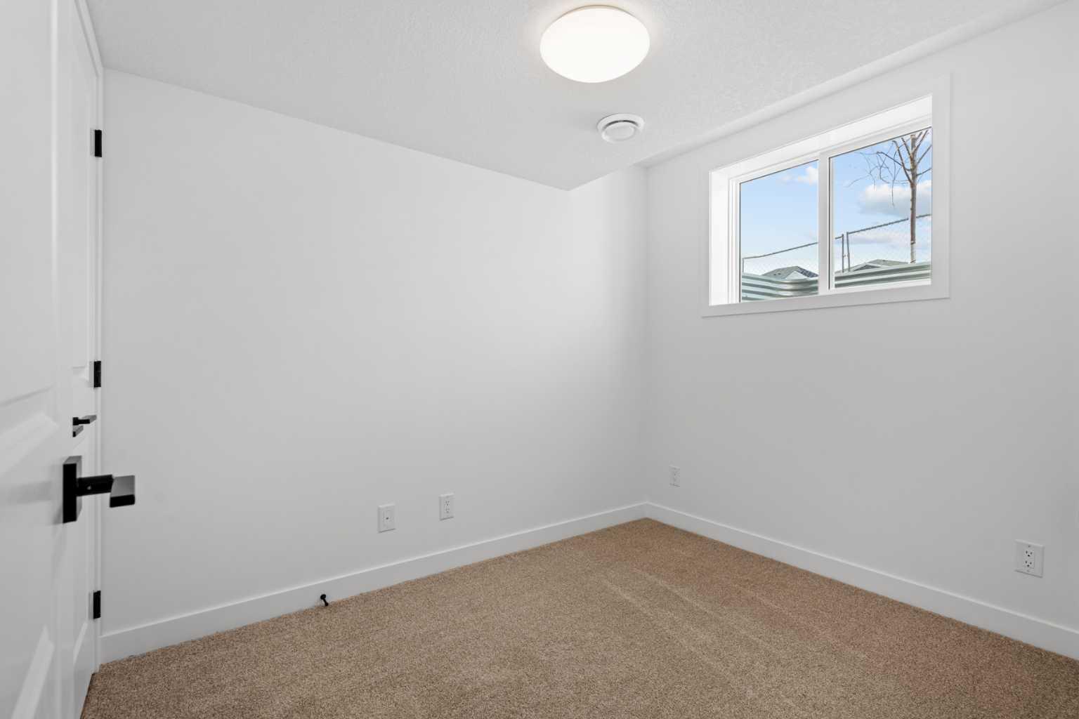 1207, 25 Wildwoods Court SW