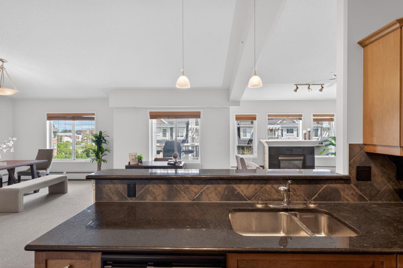 504, 2416 Erlton Street SW