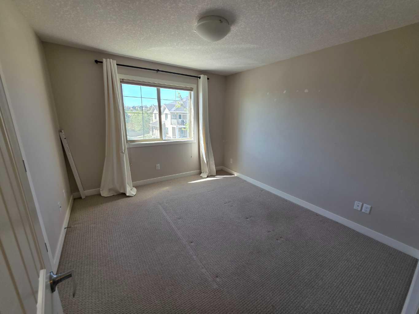 1707, 250 Sage Valley Road NW