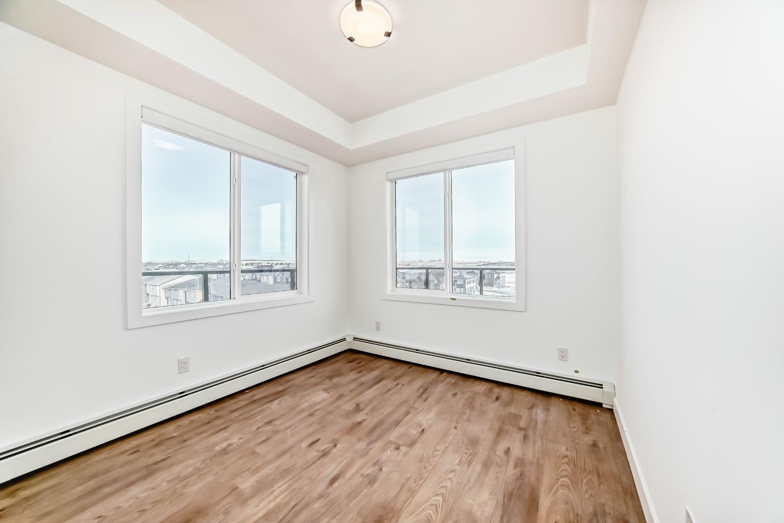 1519, 63 Corner Glen Crescent NE