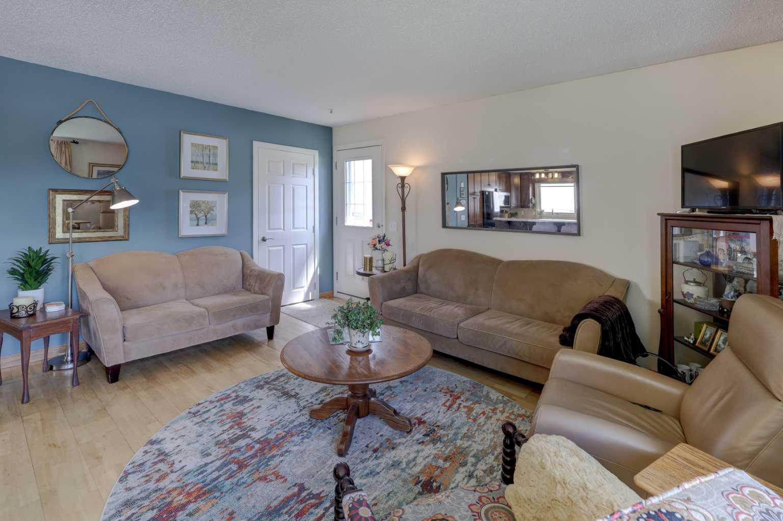 148 Rundlecairn Rise NE