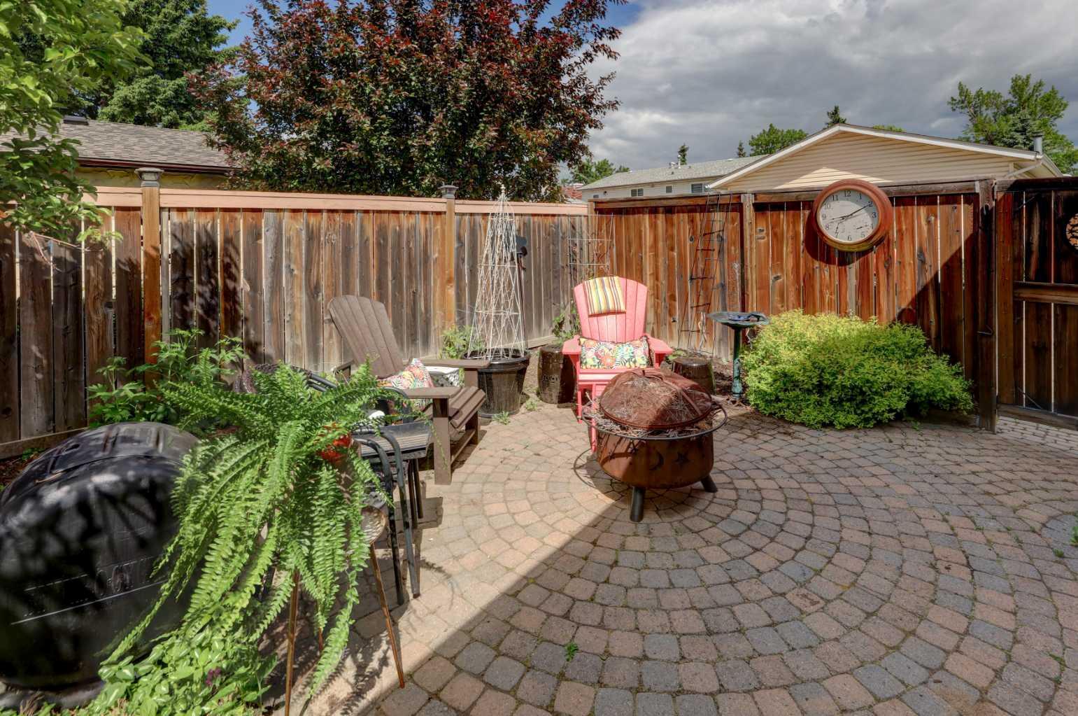 148 Rundlecairn Rise NE