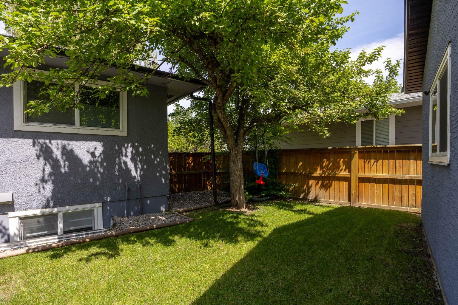 723 75 Avenue SW