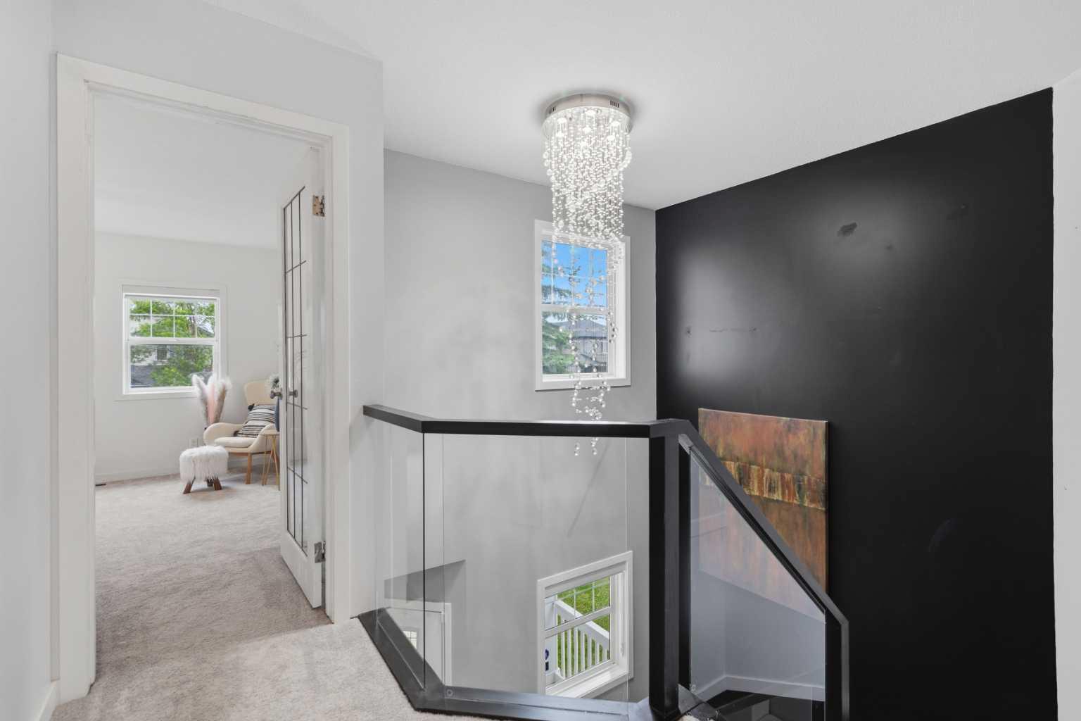 319 Coventry Road NE