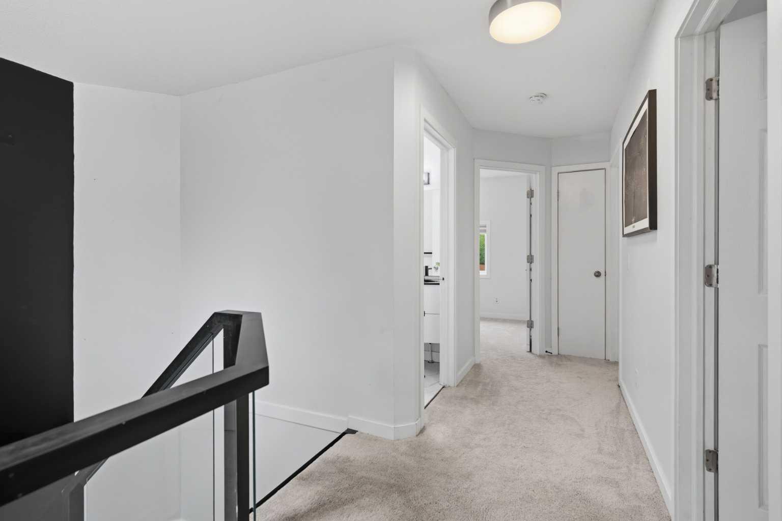 319 Coventry Road NE