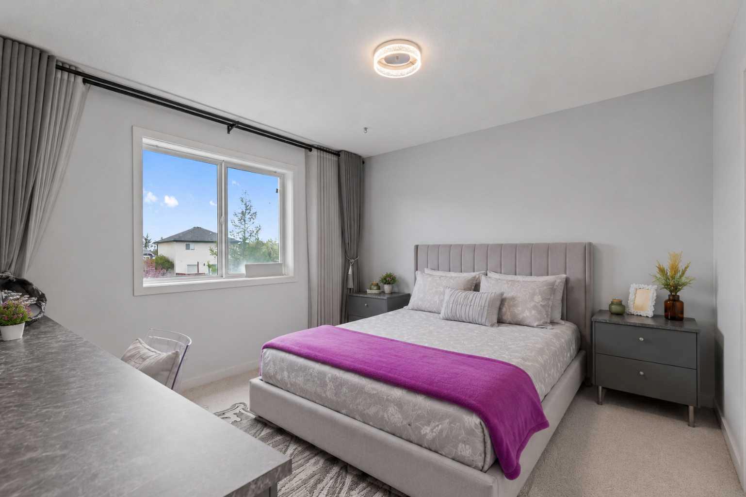 319 Coventry Road NE