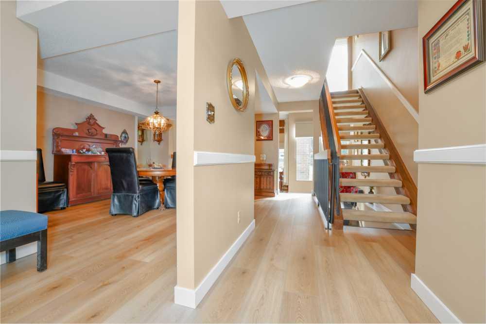 258, 20 Midpark Crescent SE