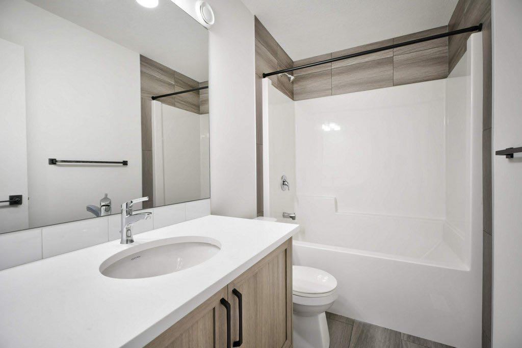 41 Legacy Point Terrace SE